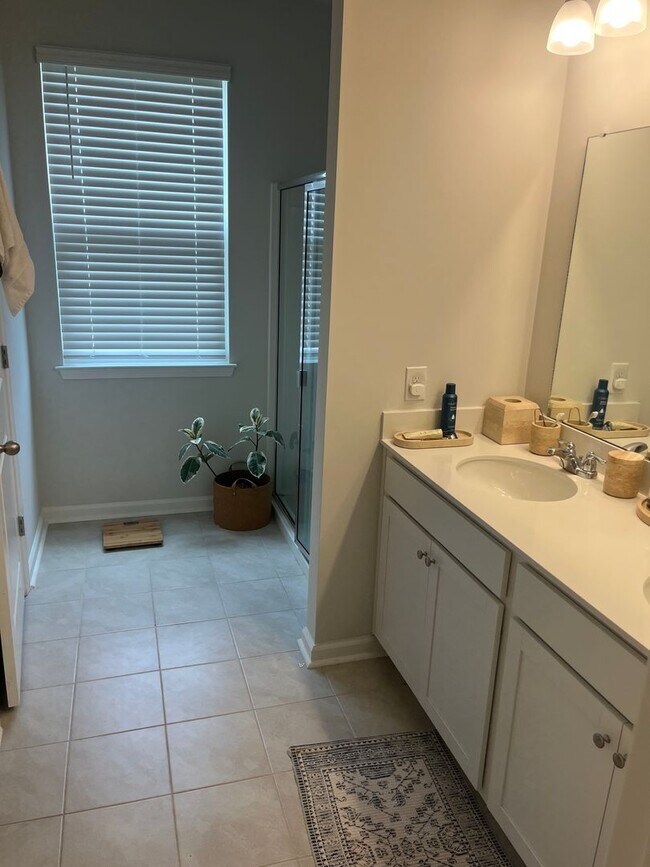 Building Photo - Available July 10th. Beautiful New Construction Home in the Desirable Community of French Quarter...