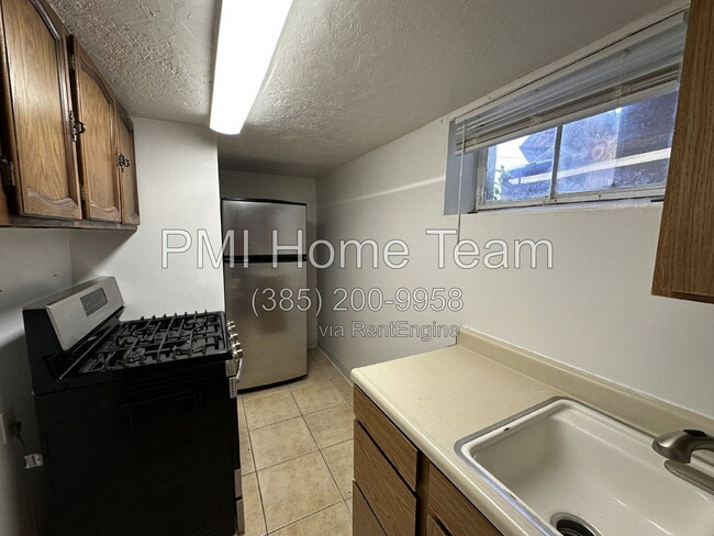 Building Photo - 567 E 4400 S