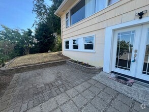 Building Photo - Furnished 1 Bedroom, 1 Bath including all ...