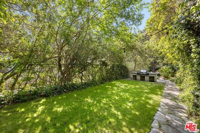 Building Photo - 217 Amalfi Dr