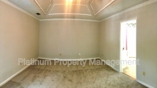 Building Photo - 740 Trellis Pond Ct