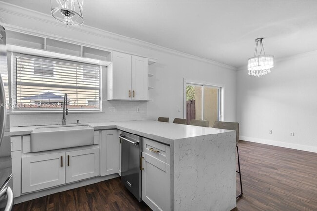 Building Photo - 14055 SW 51st Ln