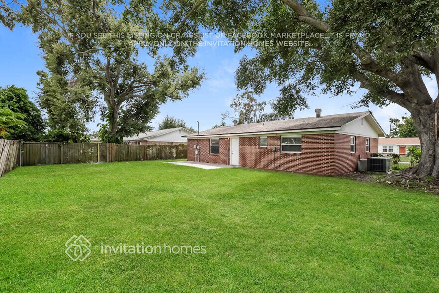 Building Photo - 4509 Dreisler St