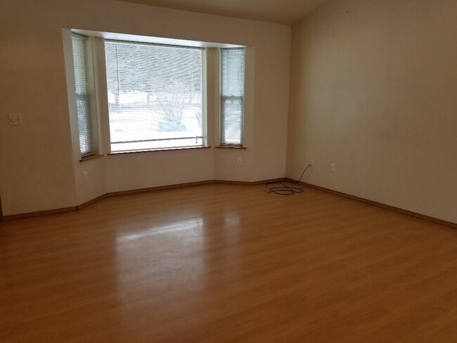 Building Photo - 105 Ben Williams Ln