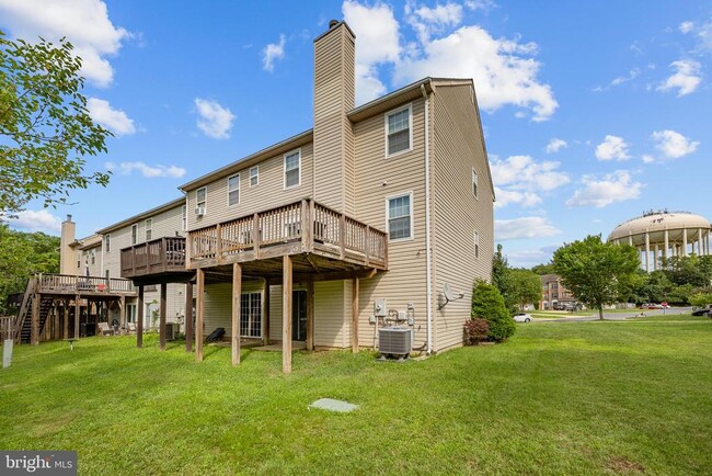 Building Photo - 8819 Hardesty Dr
