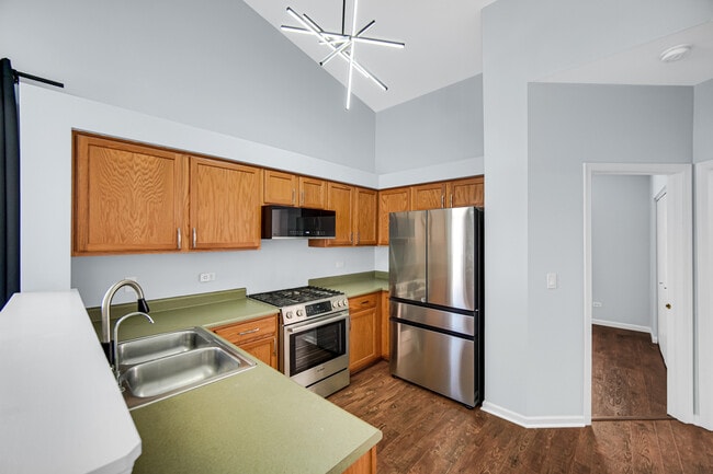 Building Photo - 16623 Natoma Dr