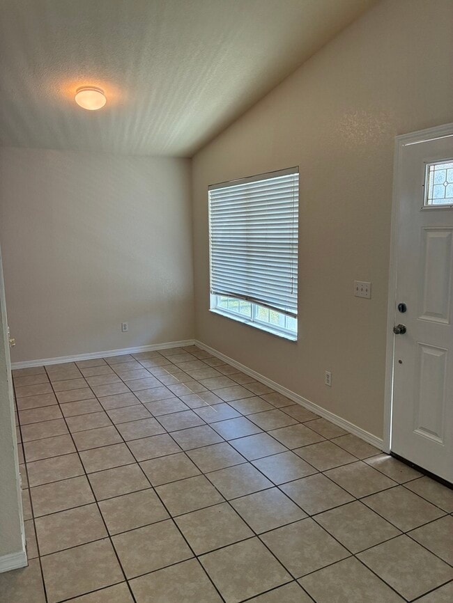 Building Photo - Beautiful 3/2 House in Bay St. Louis