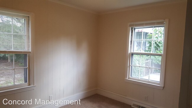Building Photo - 2 br, 1 bath House - 915 S. English St
