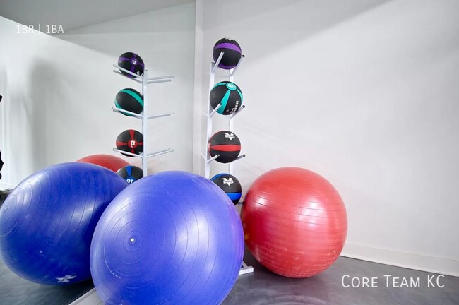 Building Photo - 209 Emanuel Cleaver II Blvd.