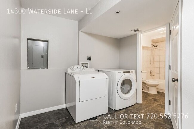 Building Photo - 14300 Waterside Ln