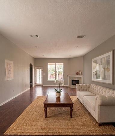 Building Photo - 114 Newport Landing Pl