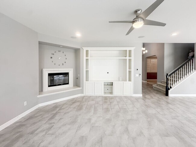 Building Photo - 32920 Northshire Cir