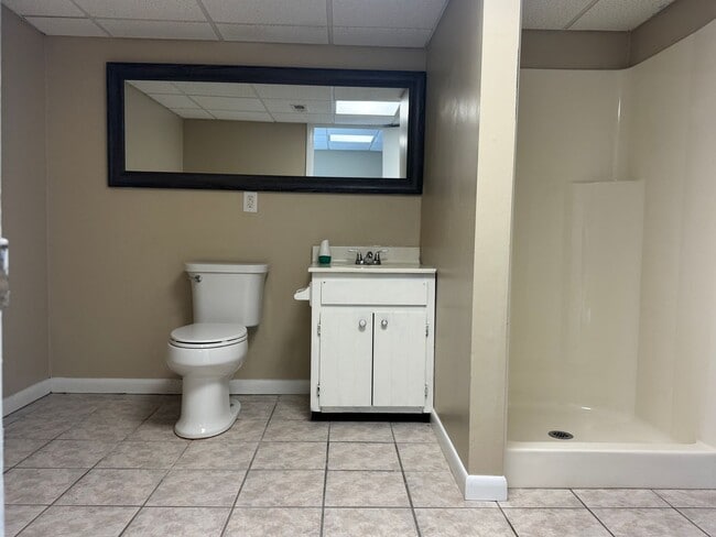 Building Photo - 2 Bedroom 2 Bathroom Home in Johnson City, TN