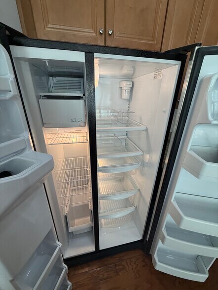 Building Photo - 20 Boucher Pl