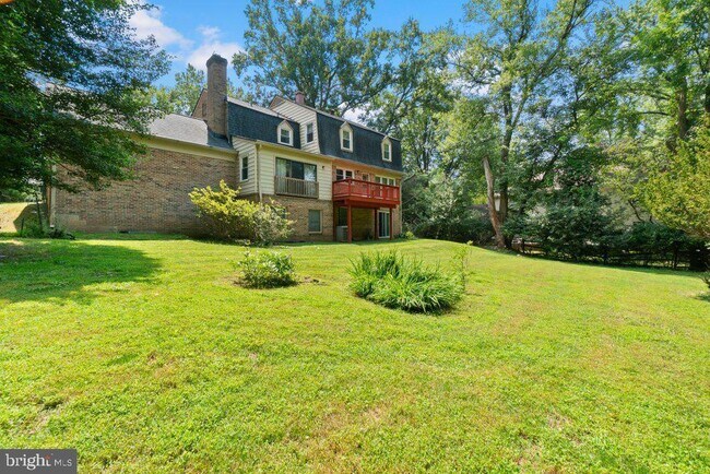 Building Photo - 9704 Hall Rd