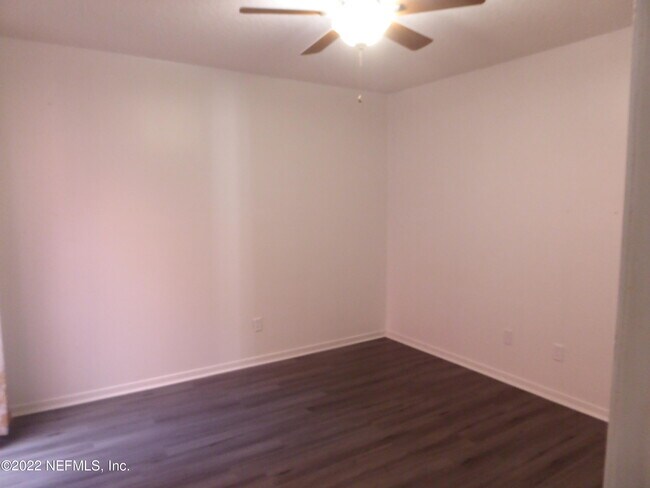 Building Photo - 14317 Coral Reef Dr S