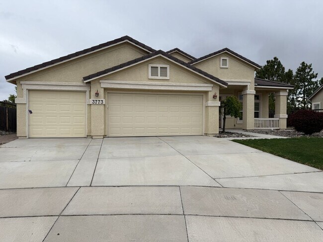 Building Photo - Beautiful Home in Sparks!