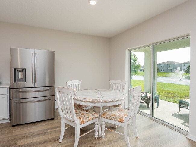 Building Photo - 4 Bedroom, 2 Bathroom home For Rent in Parrish