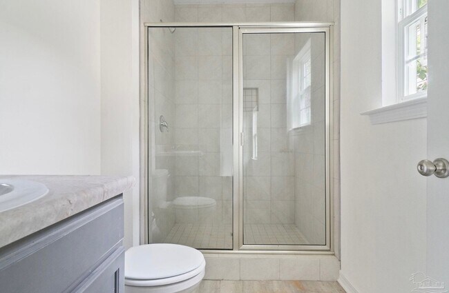 Building Photo - 801 E Gonzalez St