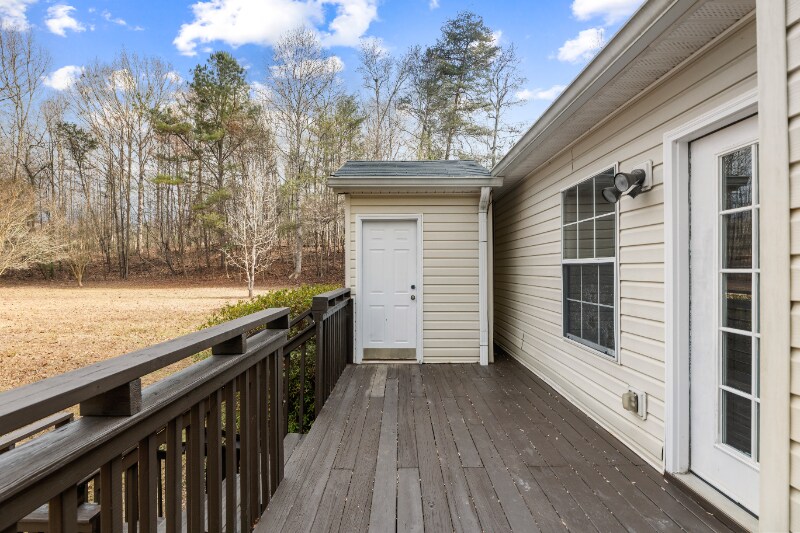 Building Photo - 4051 Hidden Hollow Dr