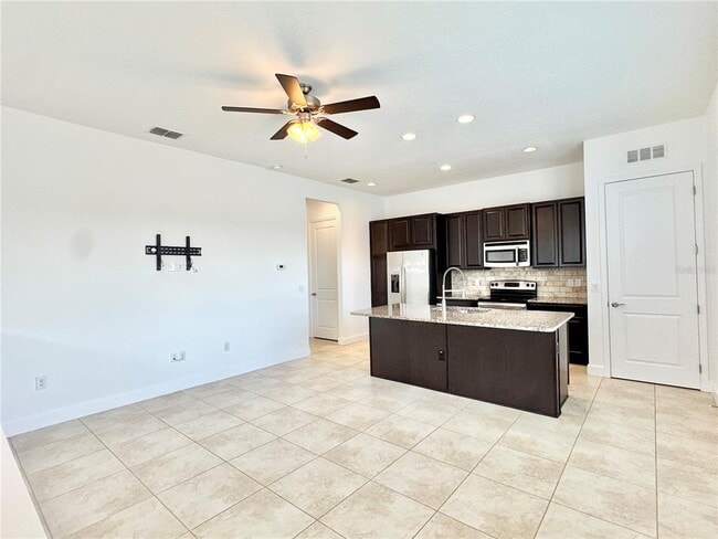 Building Photo - 14016 Dunant Ln