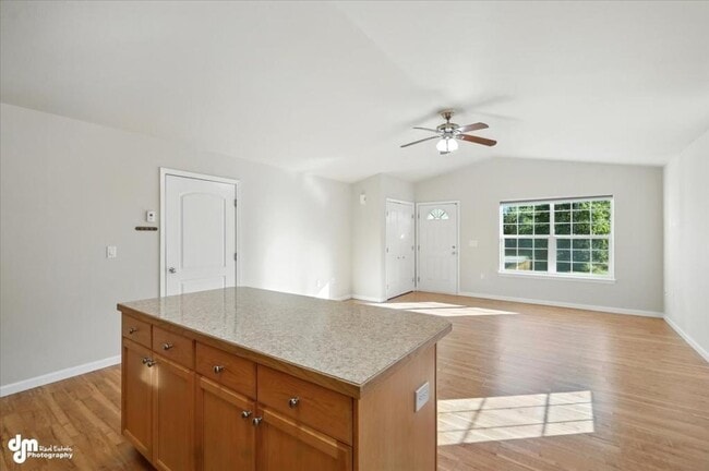 Building Photo - 4866 S Danielle St