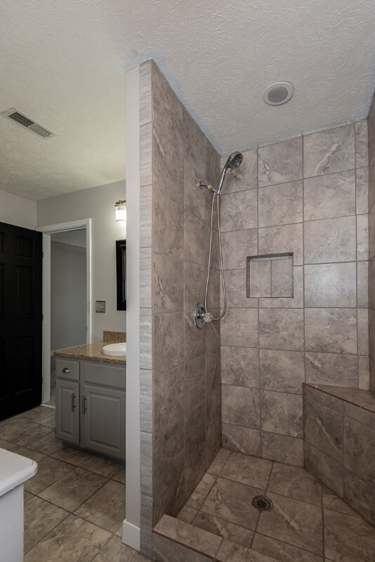 Building Photo - 1902 Cheyenne Dr