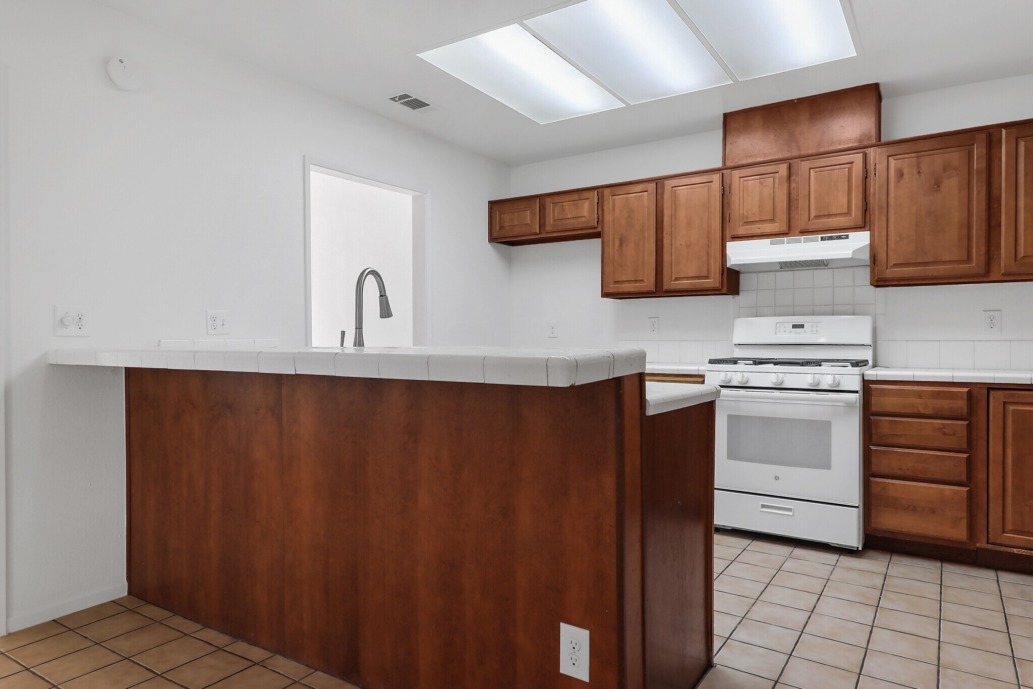 Building Photo - 74239 Santa Rosa Cir