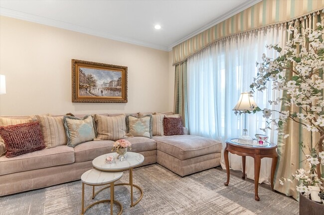 Building Photo - 37440 Curwood Dr