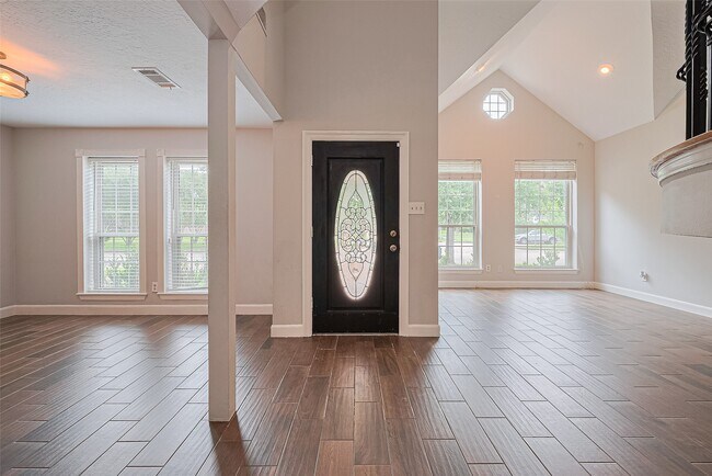 Building Photo - 3406 Mesquite Dr