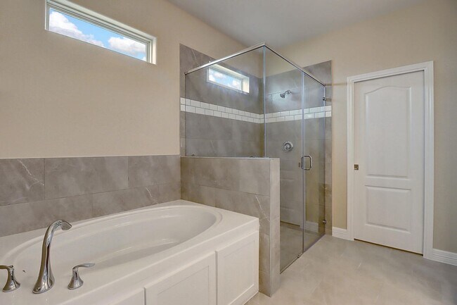 Building Photo - 2202 Crystal Bay Dr.