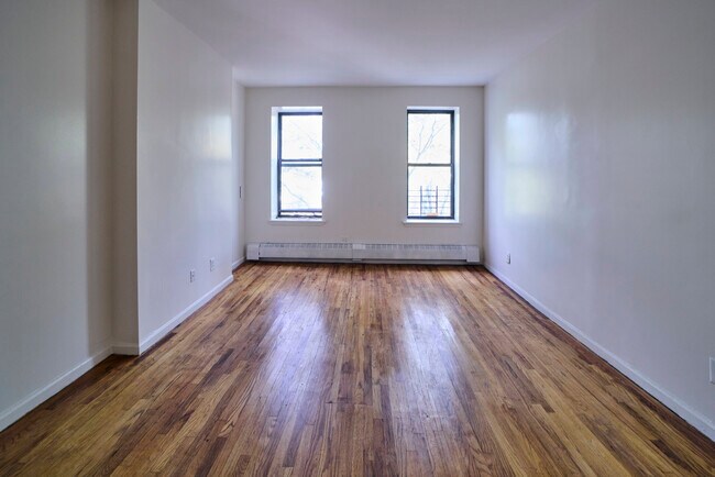 Building Photo - 248 Madison St