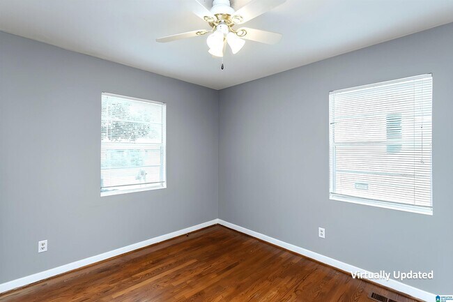 Building Photo - 8708 Sunset Dr