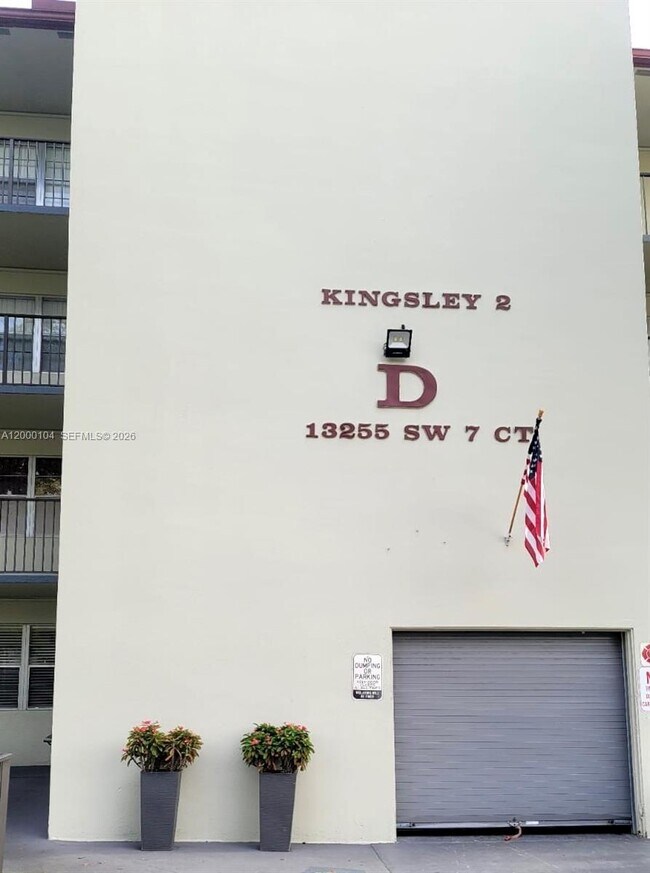 Building Photo - 13255 SW 7th Ct