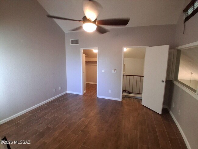 Building Photo - 4813 W Doria Dr