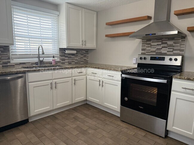 Building Photo - 308 New Rand Rd