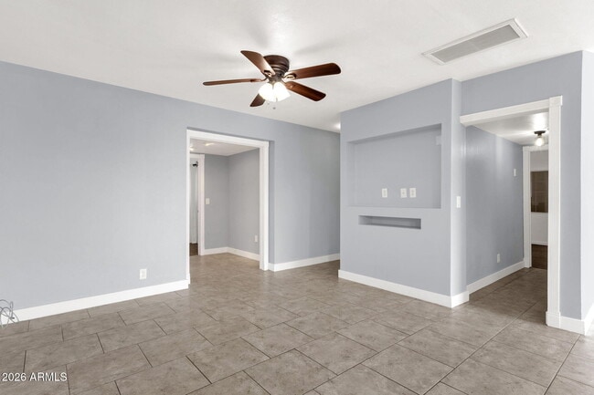 Building Photo - 3428 W Willetta St