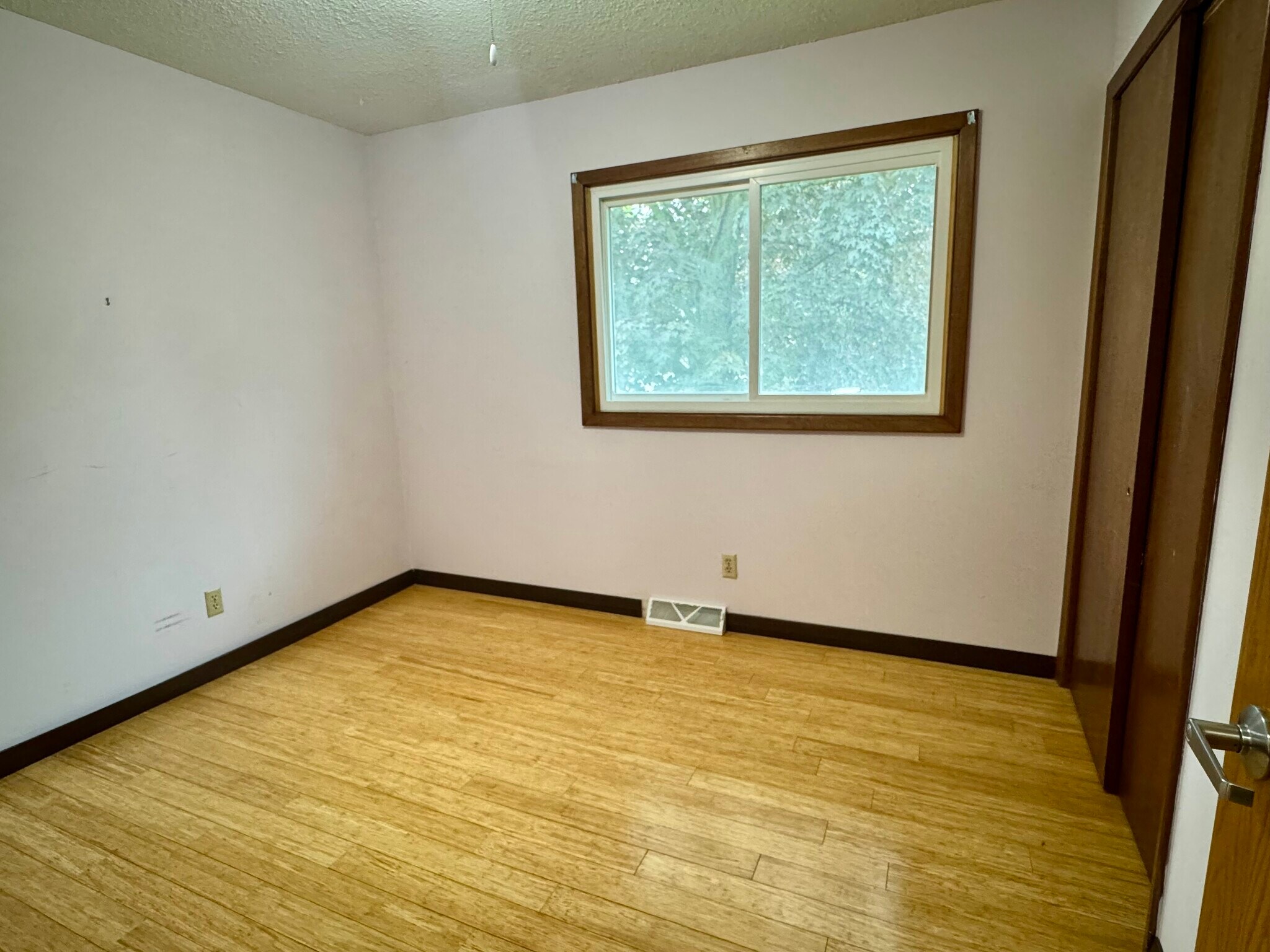 Building Photo - 4204 Warren St