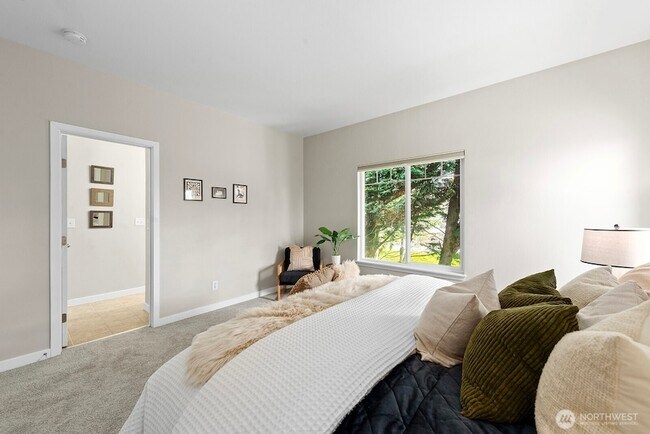 Building Photo - 401 S 51st Ct