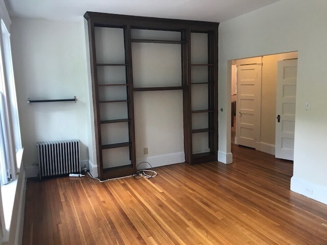 Building Photo - 1489 Beacon St
