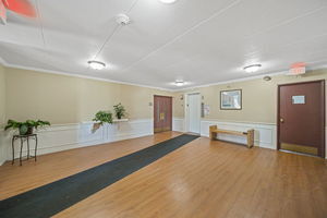 Building Photo - 535 S Cleveland Ave
