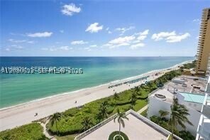 Building Photo - 16445 Collins Ave