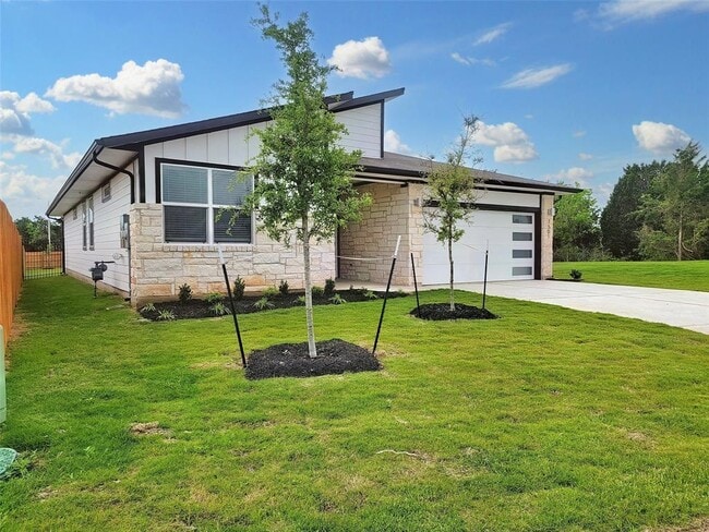 Building Photo - 7501 Wheatgrass Path