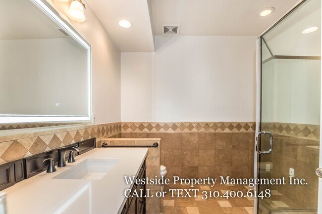 Building Photo - 4355 Ventura Canyon Ave