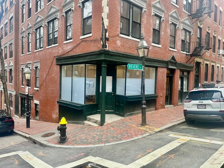 Building Photo - 15 Revere St