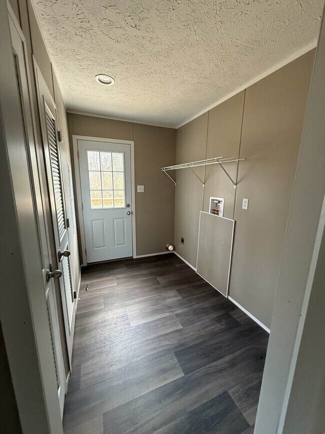 Building Photo - 150 Wen-Dell Ln