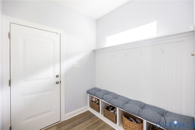 Building Photo - 11585 Kings Pond Dr