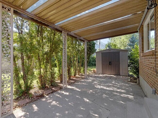 Building Photo - Renovated 4-Bedroom, 3-Bathroom Home in Millcreek