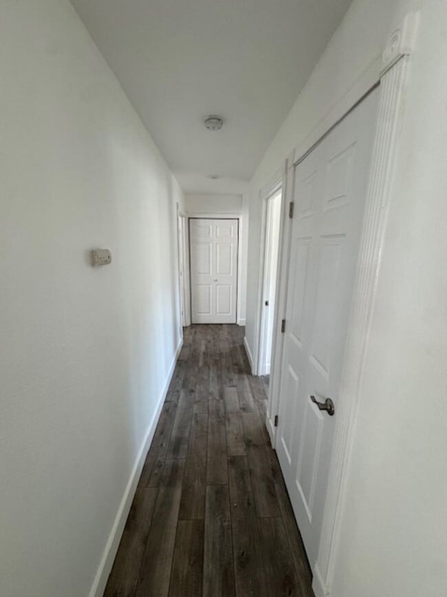 Building Photo - Welcome to your Palm Springs Retreat!