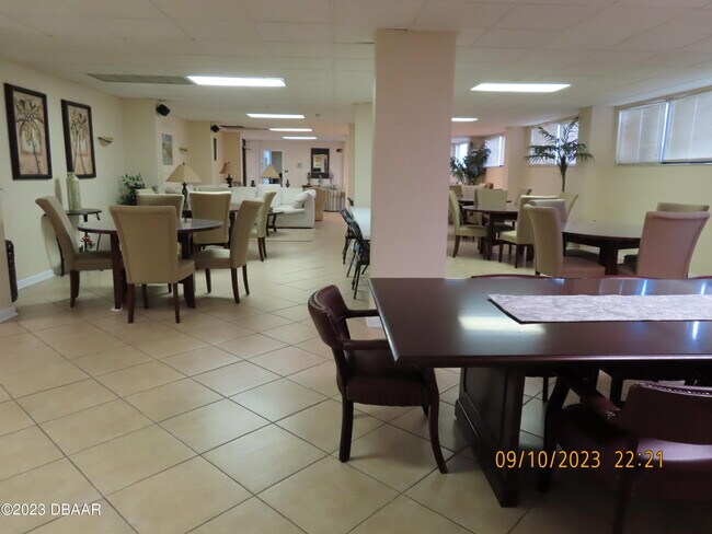 Building Photo - 1415 Ocean Shore Blvd